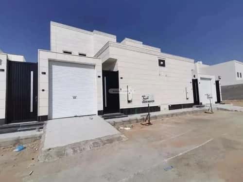 Villa 340 SQM Facing North on 15m Width Street The Districts, Hayil