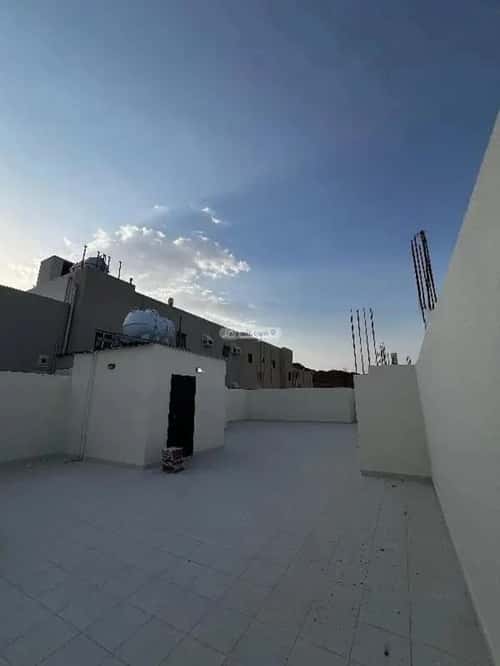 Floor 360 SQM with 6 Bedrooms Abu Mureiha, Madinah