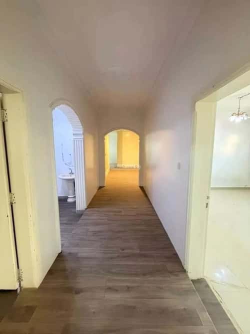 Apartment with 5 bedrooms اليرموك، شرق الرياض، الرياض