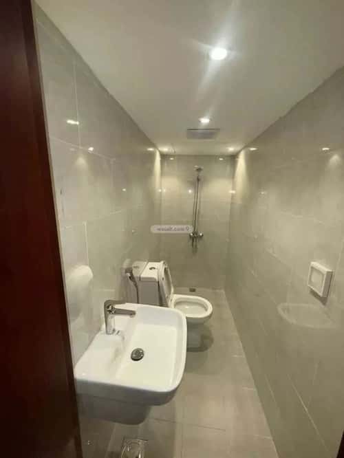 Villa 350 SQM Facing South with 7 Bedrooms Al-Janadriyah, East Riyadh, Riyadh