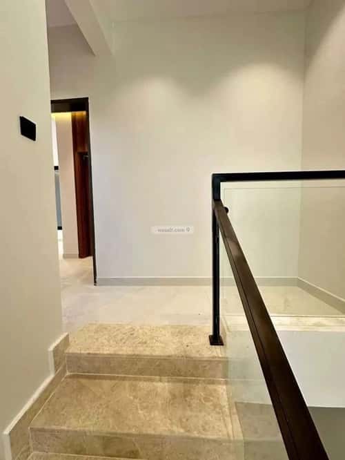 فيلا 250 متر مربع جنوبية على شارع 20م البيان، شرق الرياض، الرياض