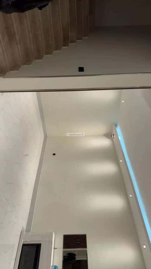 فيلا 260 متر مربع واجهة جنوبية ب 4 غرف العارض، شمال الرياض، الرياض