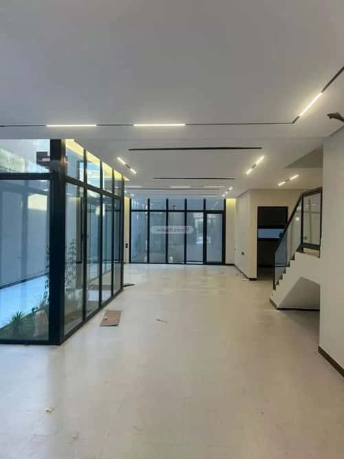 فيلا 325 متر مربع شرقية على شارع 15م الياسمين، شمال الرياض، الرياض