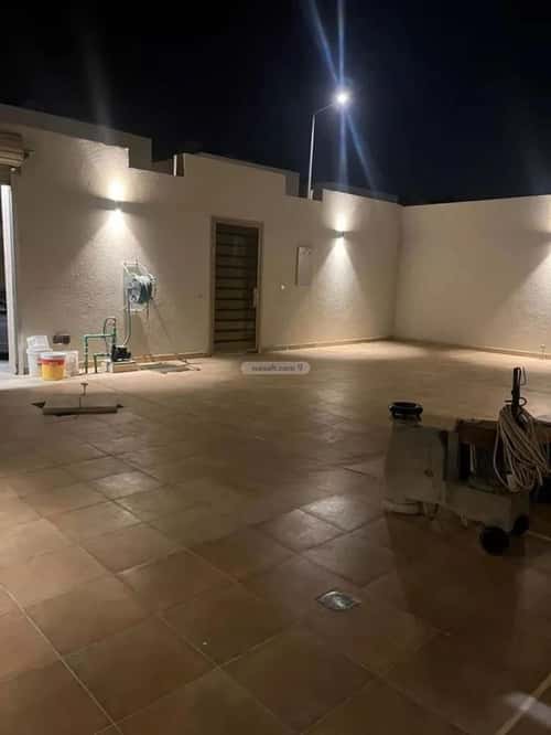 فيلا 300 متر مربع واجهة شمالية ب 4 غرف الجنادرية، شرق الرياض، الرياض