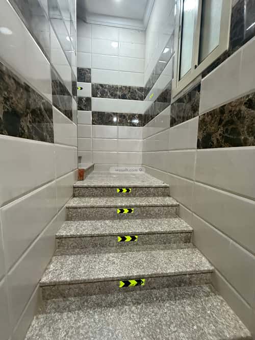 عمارة 900 متر مربع واجهة شمالية الفروسية، شرق جدة، جدة