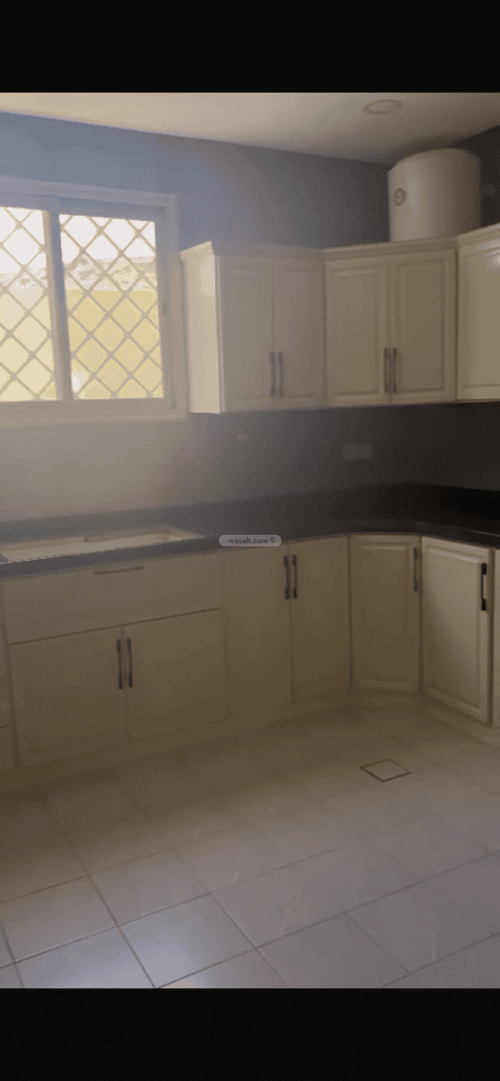 Apartment with 4 bedrooms القيروان، خميس مشيط