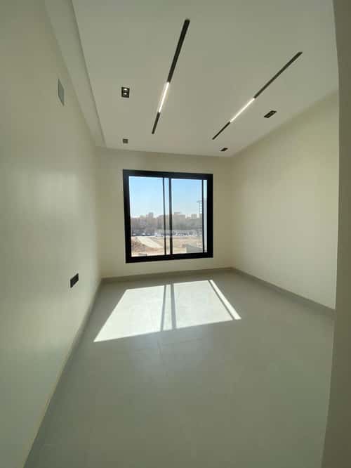Floor 156.54 SQM with 5 Bedrooms Al-Maizaliyah, East Riyadh, Riyadh