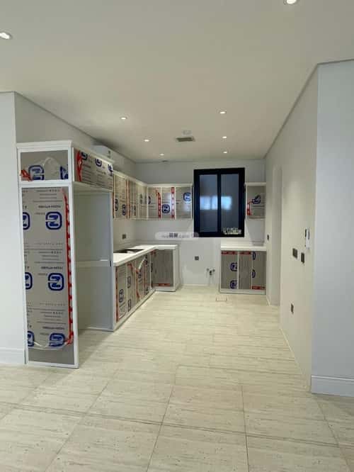 Apartment with 3 Bedrooms Al-Qairawan, North Riyadh, Riyadh