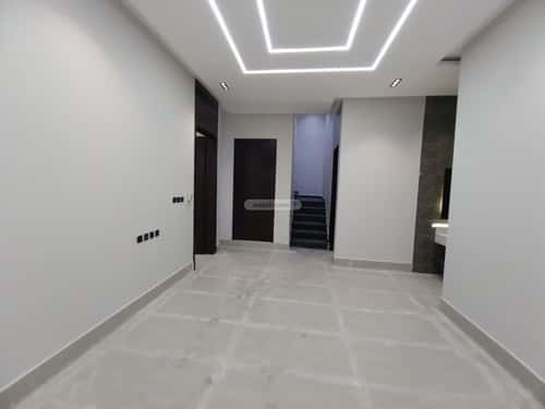 فيلا 5 غرف في العريجاء الغربي