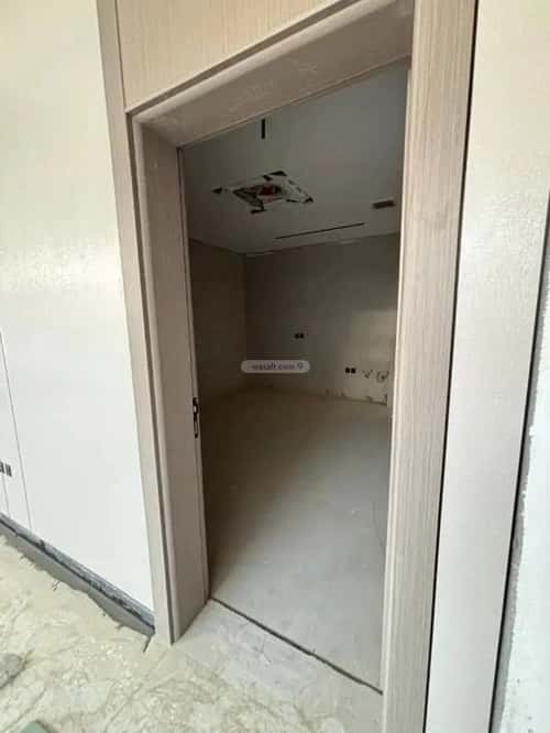 دور 300 متر مربع ب 3 غرف الصفاء، وسط الرياض، الرياض