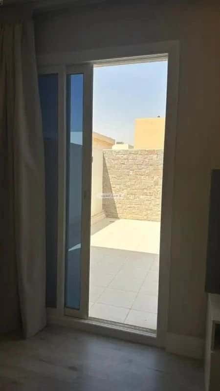 فيلا 312.5 متر مربع شرقية على شارع 15م العقيق، شمال الرياض، الرياض