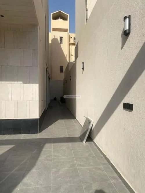 Villa 252 SQM Facing West on 15m Width Street Al-Khaleej, East Riyadh, Riyadh