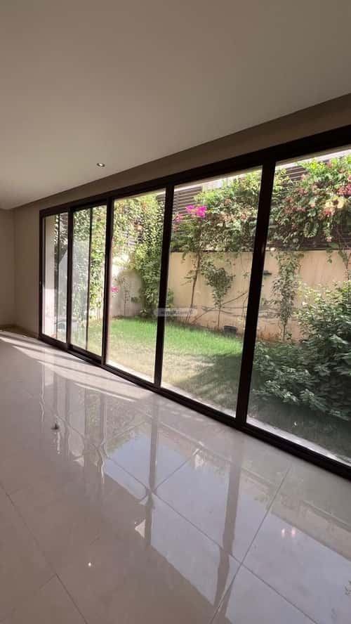 Villa 229 SQM Facing North with 3 Bedrooms Riyadh, Diriyah