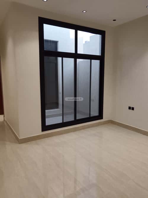 Floor with 4 Bedrooms Al-Awaly, West Riyadh, Riyadh
