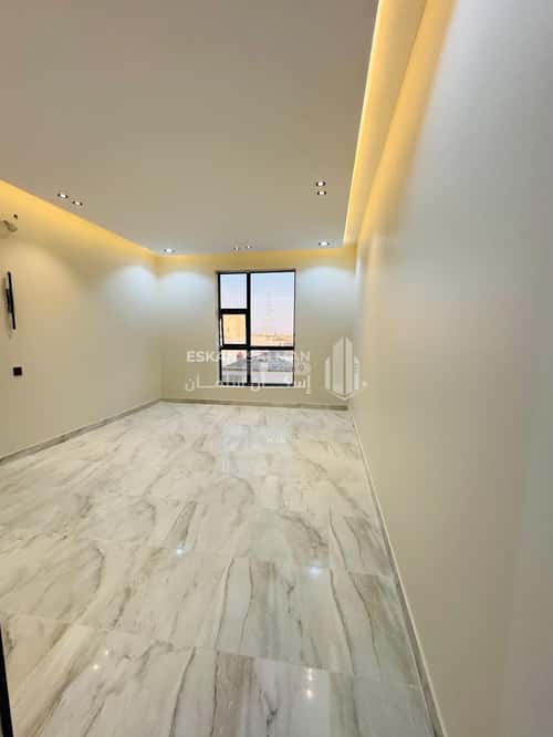 فيلا 305 متر مربع شمالية على شارع 12م الرحاب، الطائف