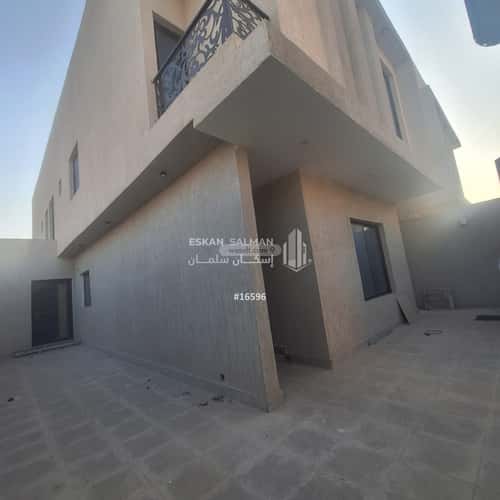 فيلا 351.82 متر مربع شمالية على شارع 15م الأمواج، الخبر