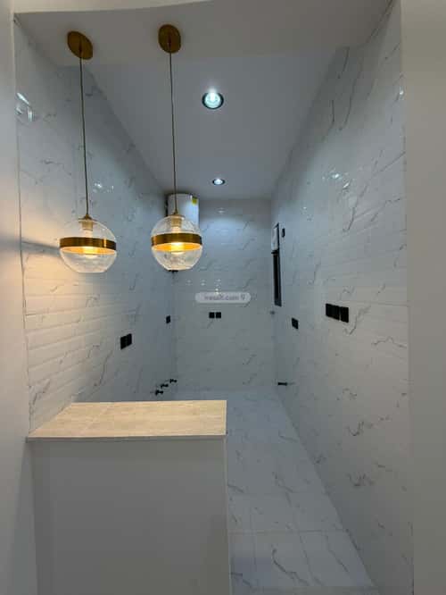 شقة ب 7 غرف المعلاة، أحد رفيدة