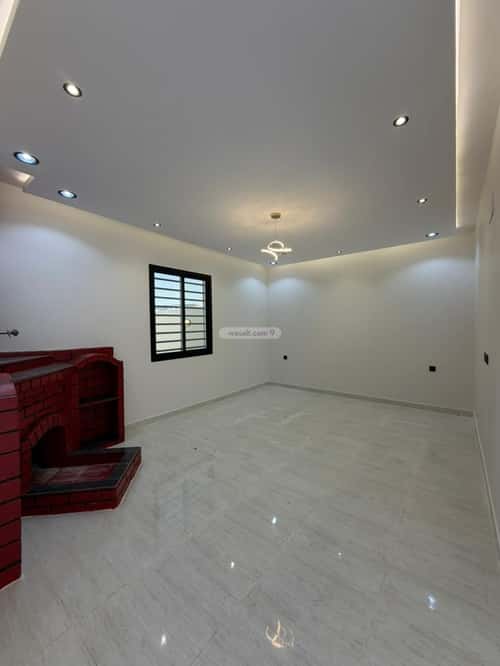 شقة ب 7 غرف المعلاة، أحد رفيدة