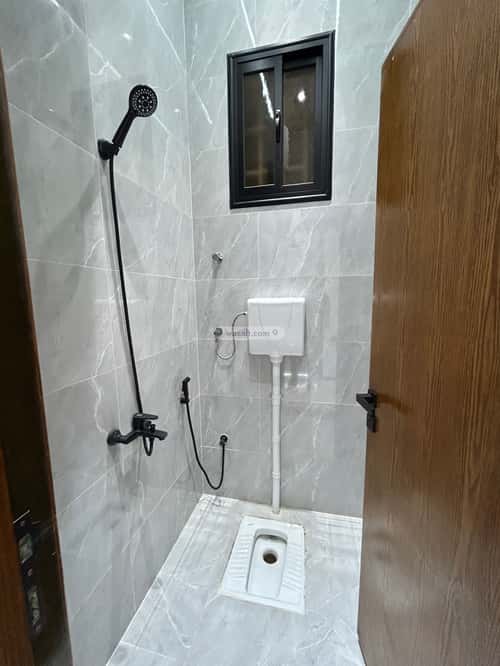 شقة ب 6 غرف اليرموك، خميس مشيط