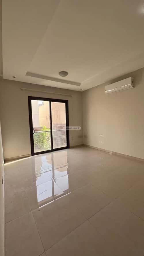 Villa 248 SQM Facing North with 3 Bedrooms Riyadh, Diriyah