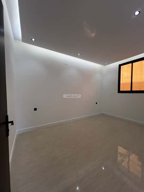 فيلا 200 متر مربع غربية على شارع 15م طويق، غرب الرياض، الرياض