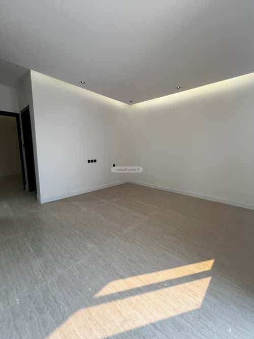 فيلا 200 متر مربع غربية على شارع 15م طويق، غرب الرياض، الرياض