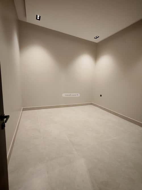 Floor 177.62 SQM with 5 Bedrooms Qurtubah, East Riyadh, Riyadh