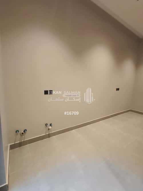 فيلا 312.5 متر مربع شمالية على شارع 20م الرمال، شرق الرياض، الرياض