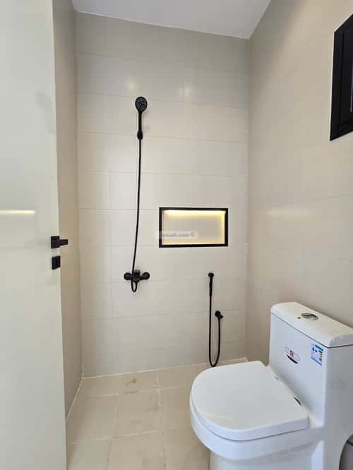 فيلا 311.71 متر مربع شرقية على شارع 20م الرحاب، الطائف