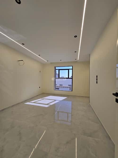 فيلا 311.71 متر مربع شرقية على شارع 20م الرحاب، الطائف