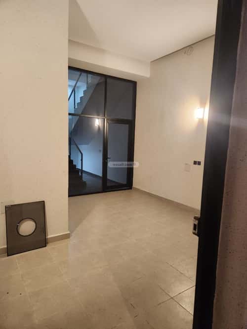 فيلا 150 متر مربع شرقية على شارع 12م السويدي الغربي، غرب الرياض، الرياض