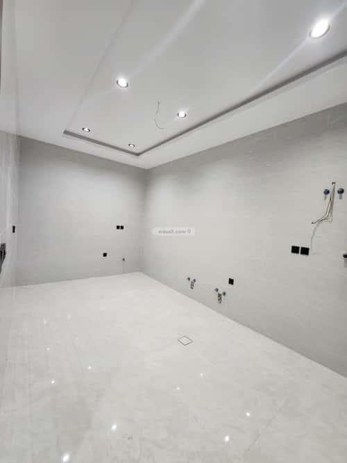 Villa 610 SQM with 3 Apartments Facing East Al Falah, East Jeddah, Jeddah