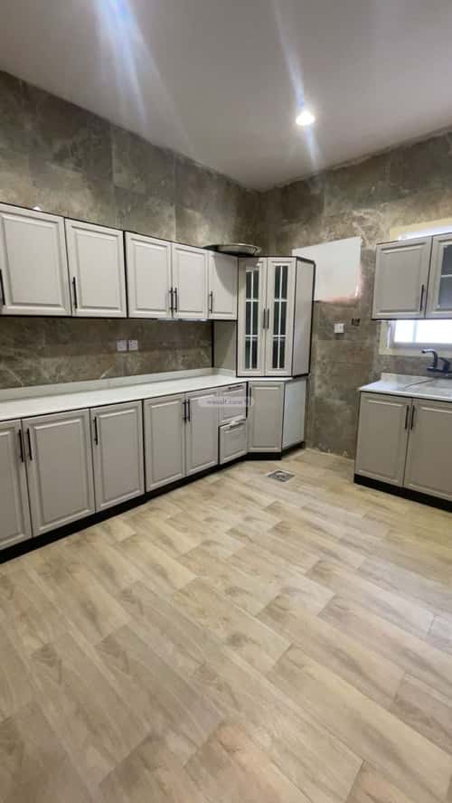 شقة 375 متر مربع ب 3 غرف طويق، غرب الرياض، الرياض