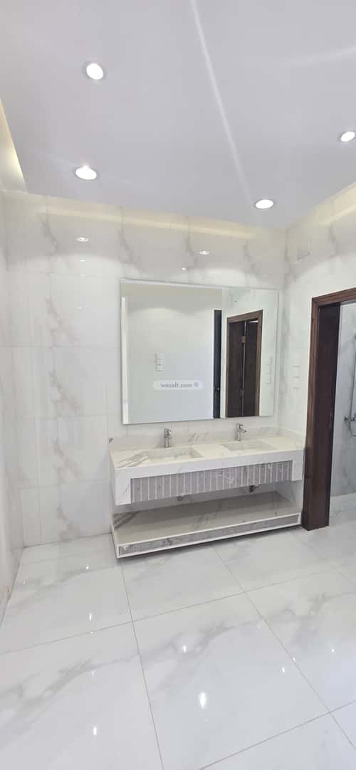 شقة 231 متر مربع ب 6 غرف الأندلس، أبها