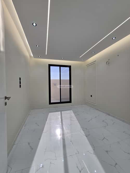 فيلا 310.86 متر مربع شرقية على شارع 20م الرحاب، الطائف