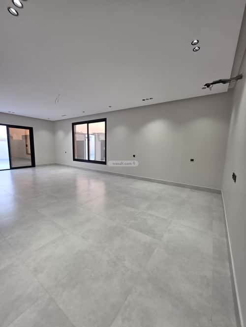 5 bedroom apartment in Al Salamah