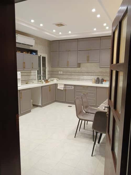 فيلا 455 متر مربع شرقية على شارع 20م الأمواج، الخبر