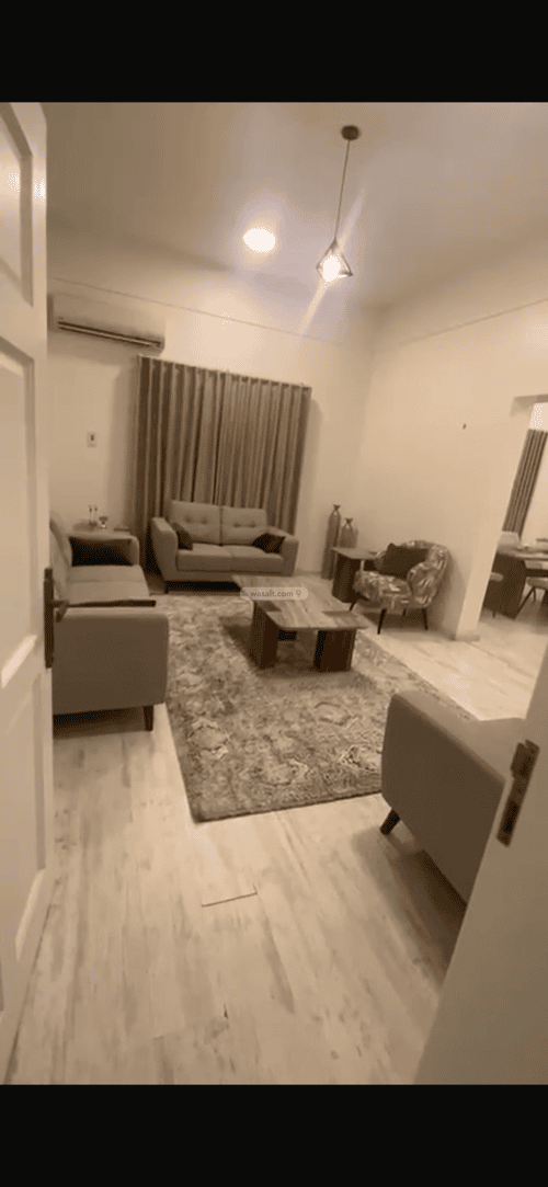 Apartment with 6 Bedrooms Al Nawras, Aldammam