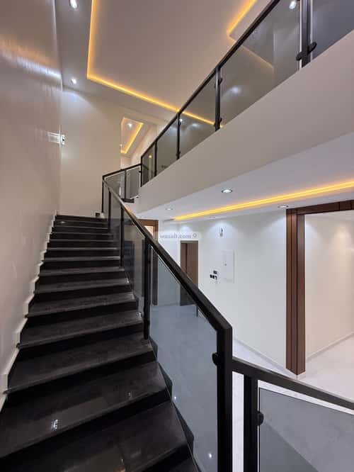 شقة ب 8 غرف الراقي، خميس مشيط