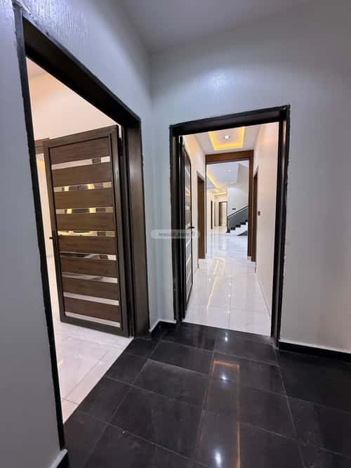 شقة ب 8 غرف الراقي، خميس مشيط