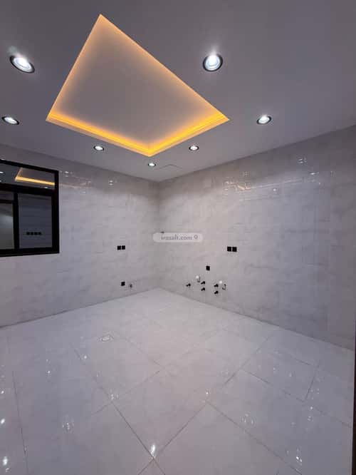 Apartment with 8 Bedrooms Al-Raqi, Khamis Mushait