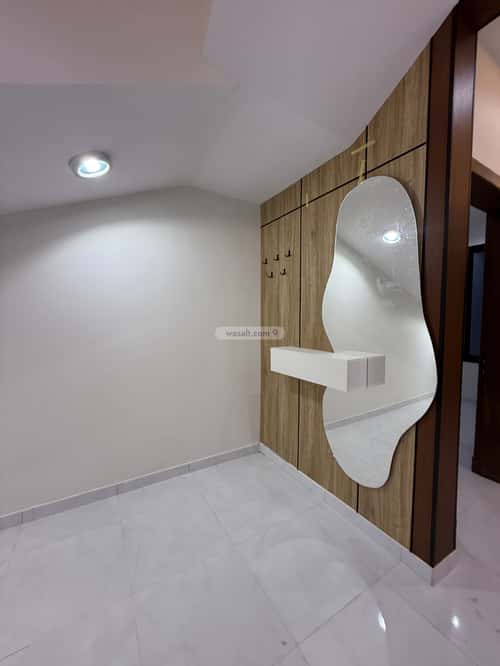 Apartment with 8 Bedrooms Al-Raqi, Khamis Mushait