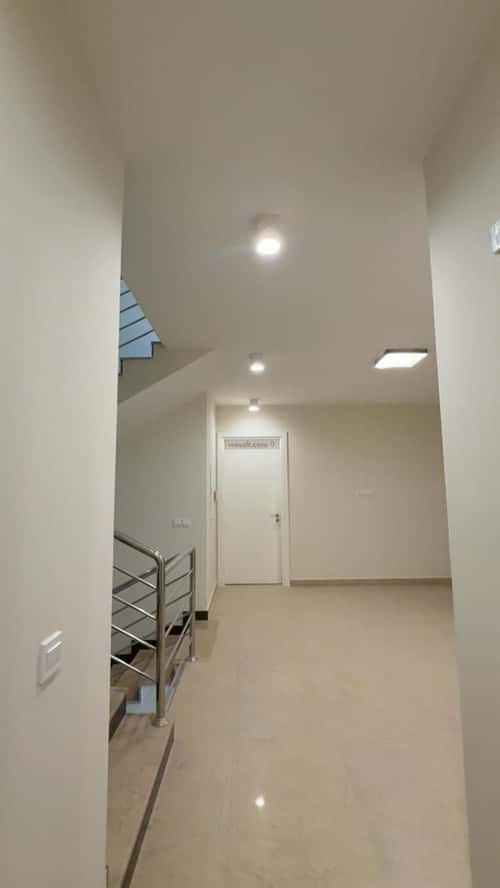 7 bedroom villa in Al Rimal