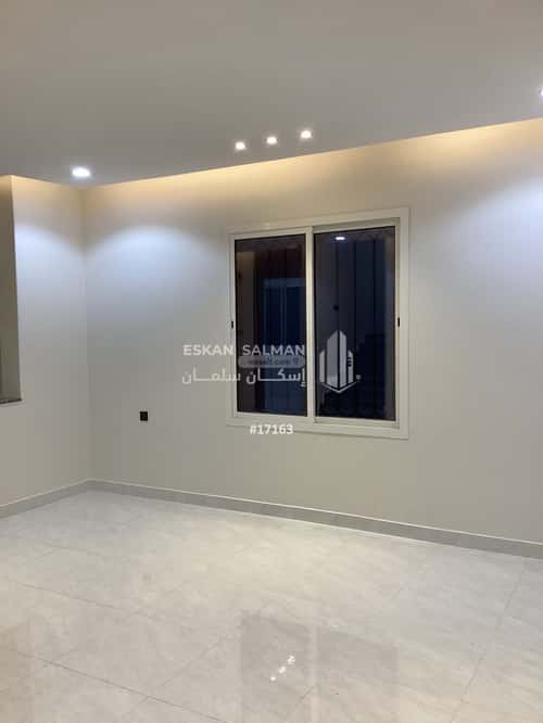 فيلا 385 متر مربع غربية على شارع 15م المعلاة، أحد رفيدة