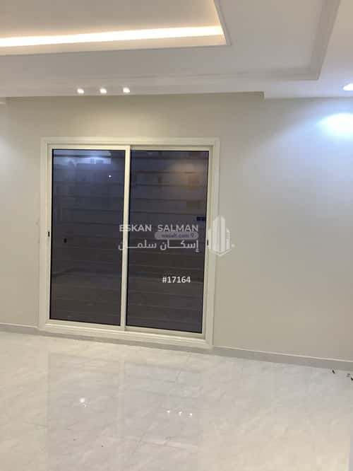 شقة ب 10 غرف المعلاة، أحد رفيدة