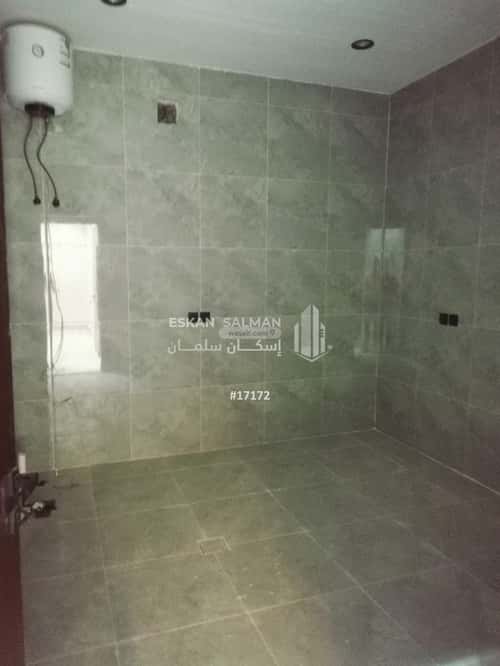 Floor 156.55 SQM with 5 Bedrooms Al- Nadwah, East Riyadh, Riyadh