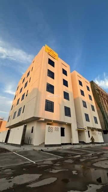 Apartment with 5 Bedrooms Al Malqa, Madinah