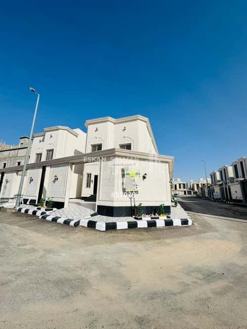 فيلا 330.16 متر مربع جنوبية غربية على شارع 12م الرحاب، الطائف