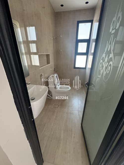 فيلا 341 متر مربع غربية على شارع 40م اللؤلؤ، الخبر
