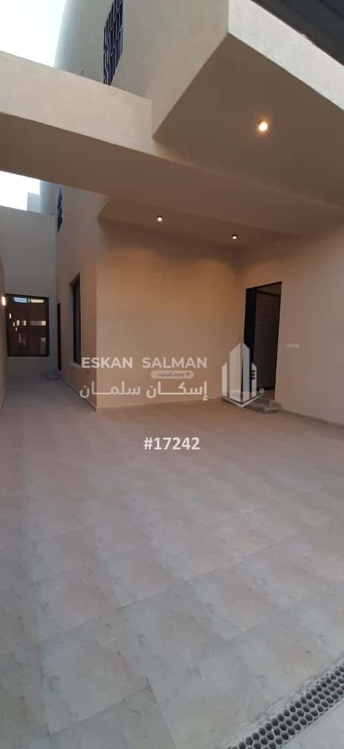 Floor 167 SQM with 5 Bedrooms Al- Nadwah, East Riyadh, Riyadh